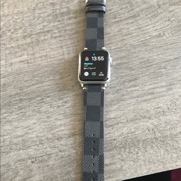 Black checkered Patterned Apple Band - Picture 3 of 5